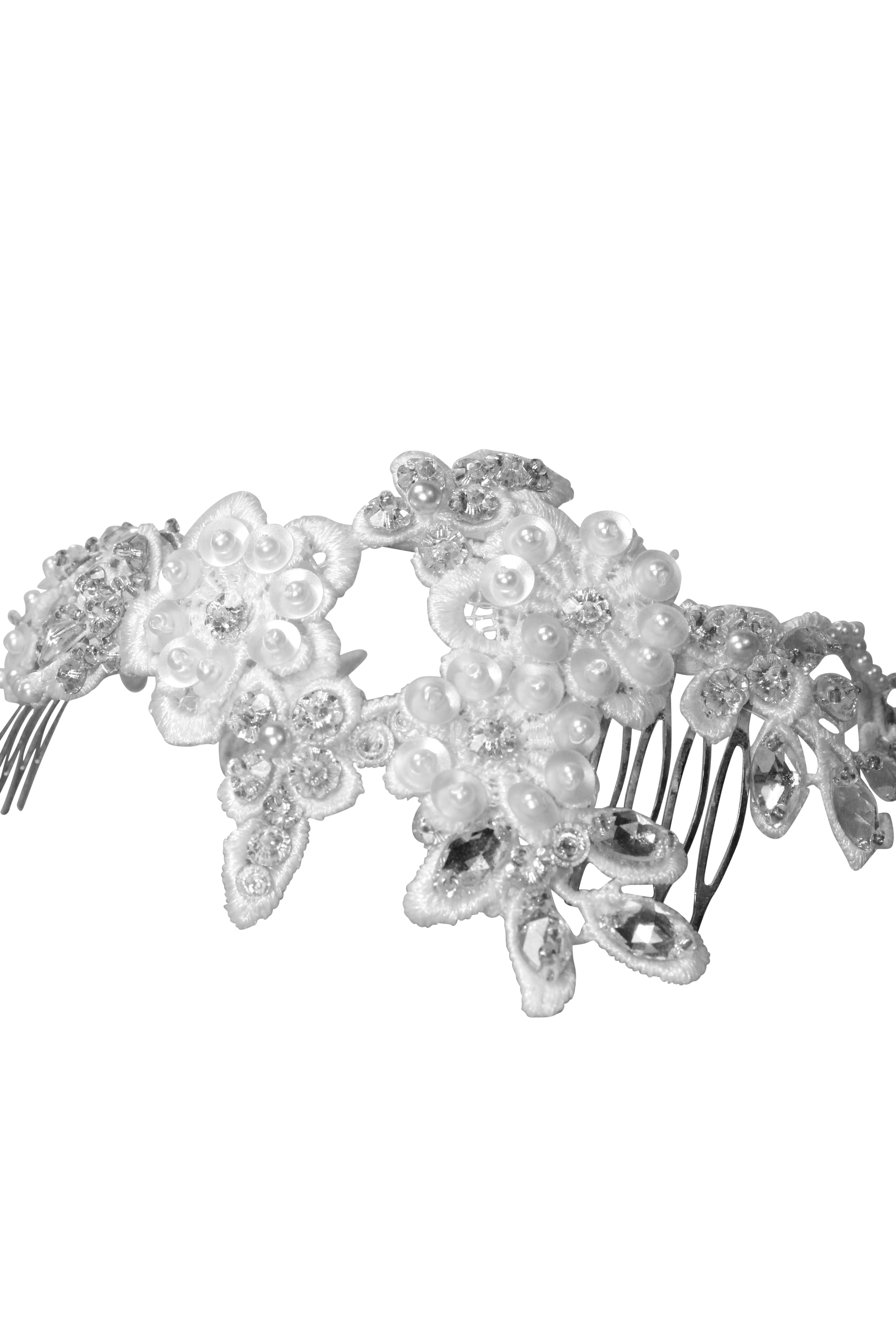 Brautkopfstück mit Kristallen und Perlen