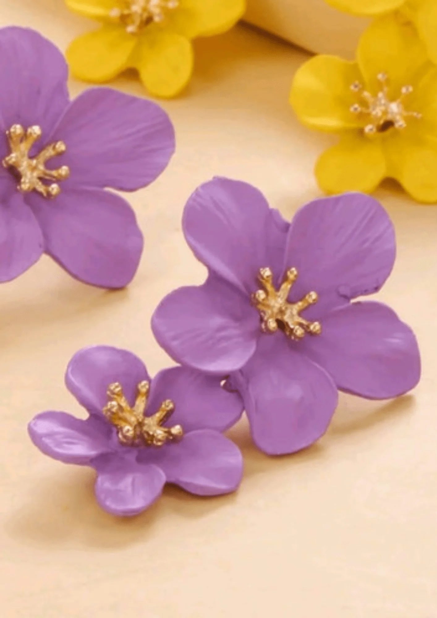 LILAC FLORAL EARRINGS