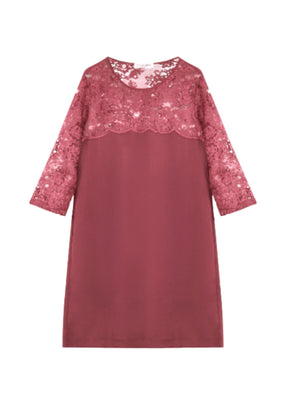 Rotes Spitzenkleid