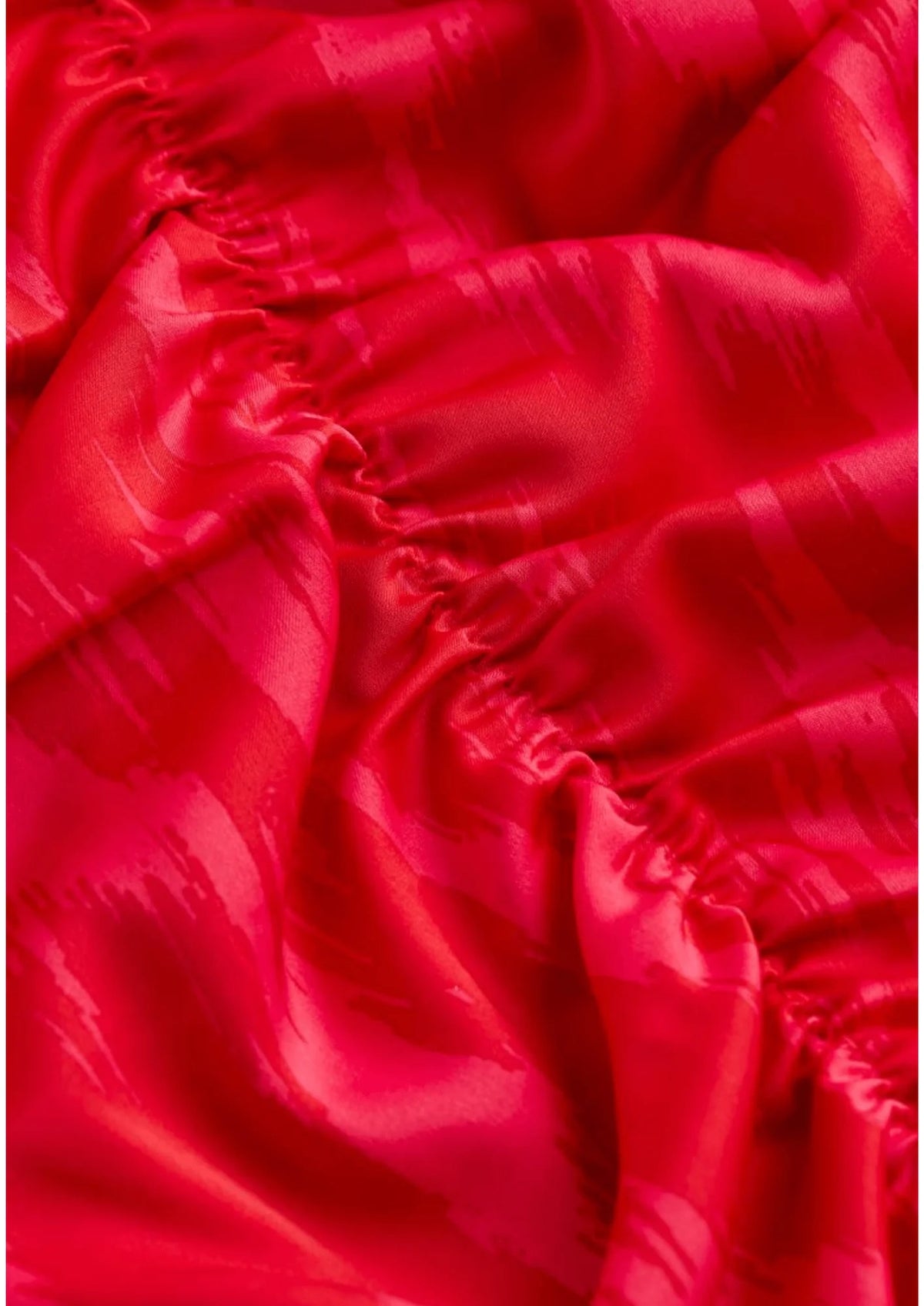 Schulterfreies rotes Kleid