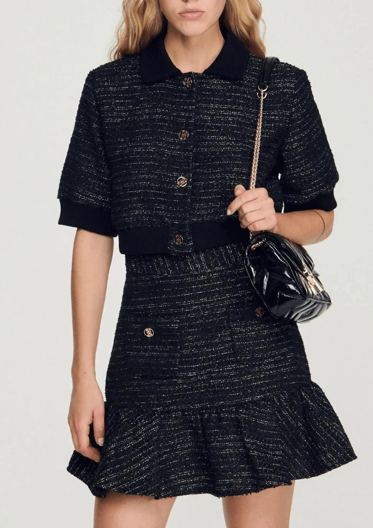 SCHWARZ GEKRÖPFTE TWEED JACKE