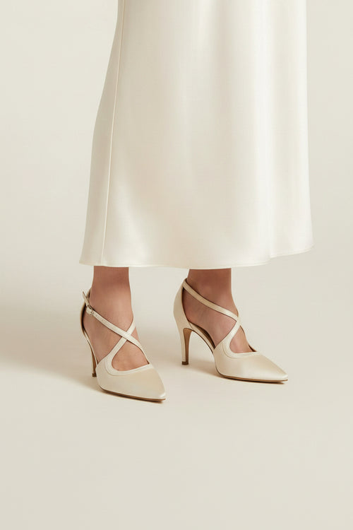 WHITE SANDALS WITH HEELS