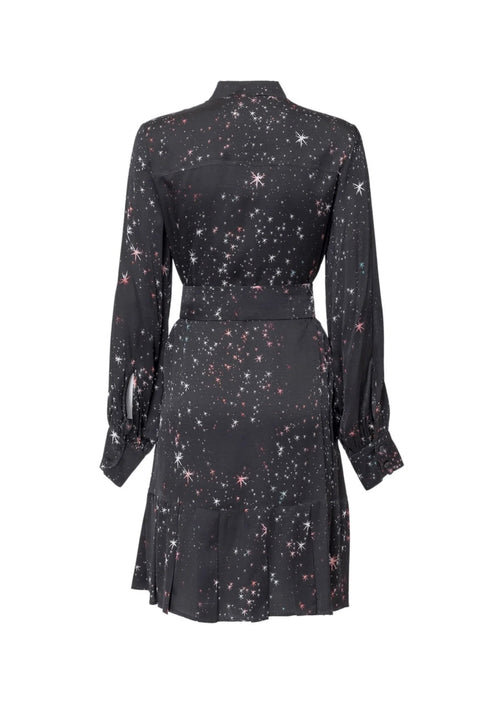 Robe imprimée noire avec ceinture