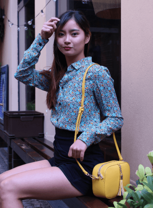 Chemise de fleurs colorée