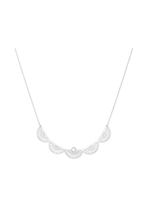 FAN-SHAPED LATTICEWORK NECKLACE