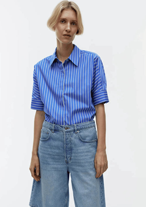 STRIPED SHORT-SLEEVED SHIRT