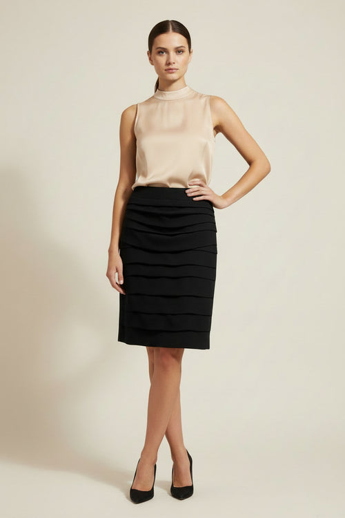 BLACK PLEATED SKIRT