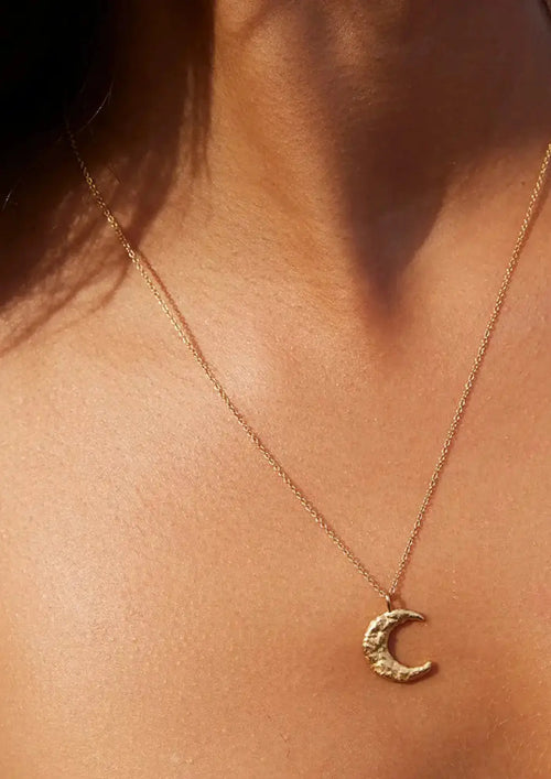 GOLDENE ARTEMIS-HALSKETTE