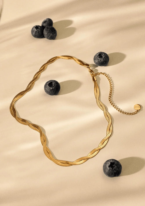 GOLD SPIRAL SLEEK CHAIN