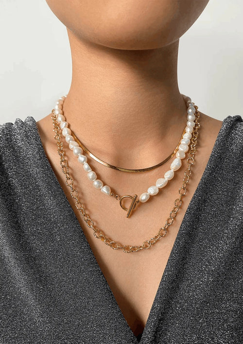 14K GOLD NEW FICTION NECKLACE