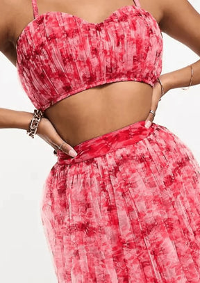 Top recadré à floral rouge