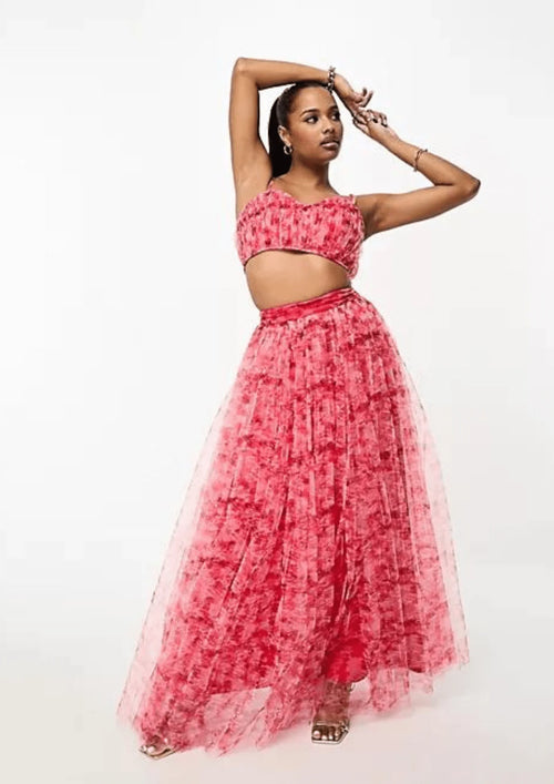 Top recadré à floral rouge