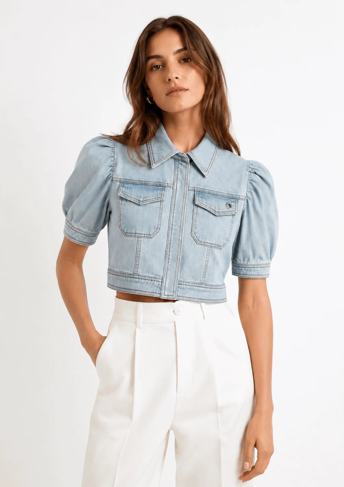 HELLBLAUE KURZE JEANSJACKE