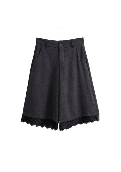 GRAU SPITZENSHORTS