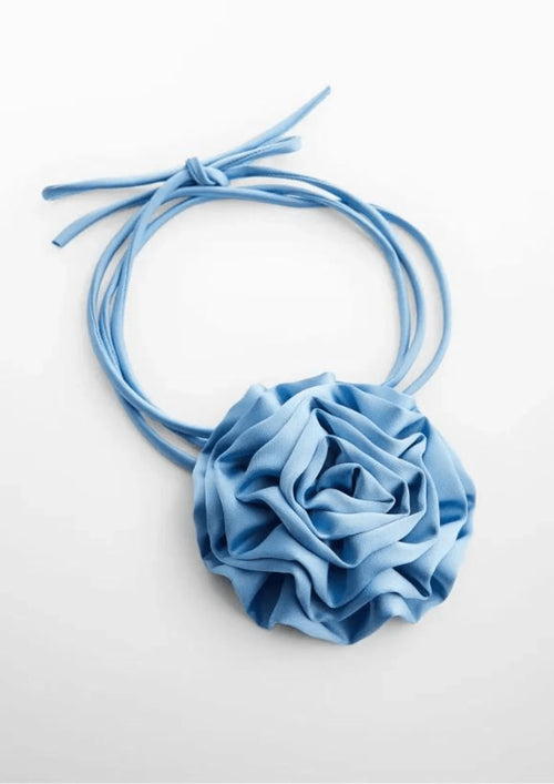 LIGHT BLUE MAXI FLOWER CHOCKER