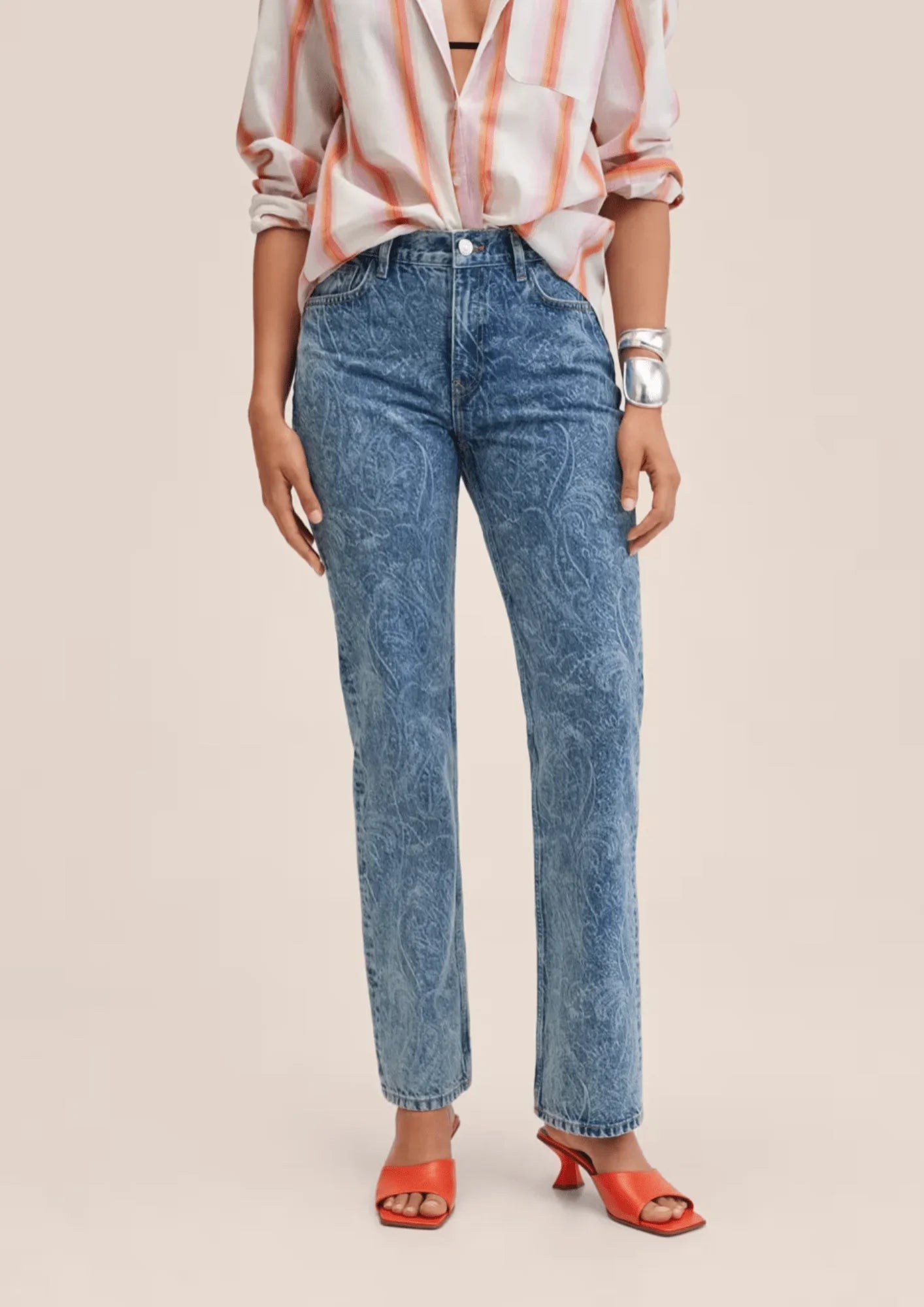 MID-RISE STRAIGHT-LEG JEANS