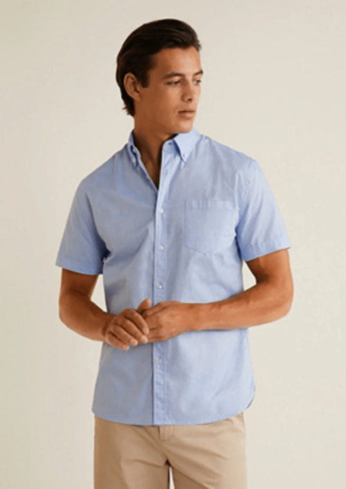 LIGHT BLUE SHORT-SLEEVED SHIRT