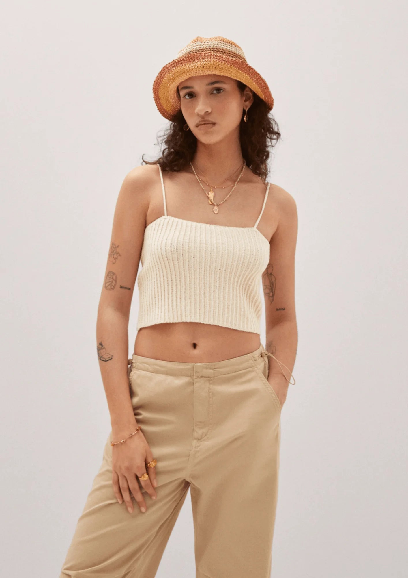 BEIGE CROP TOP