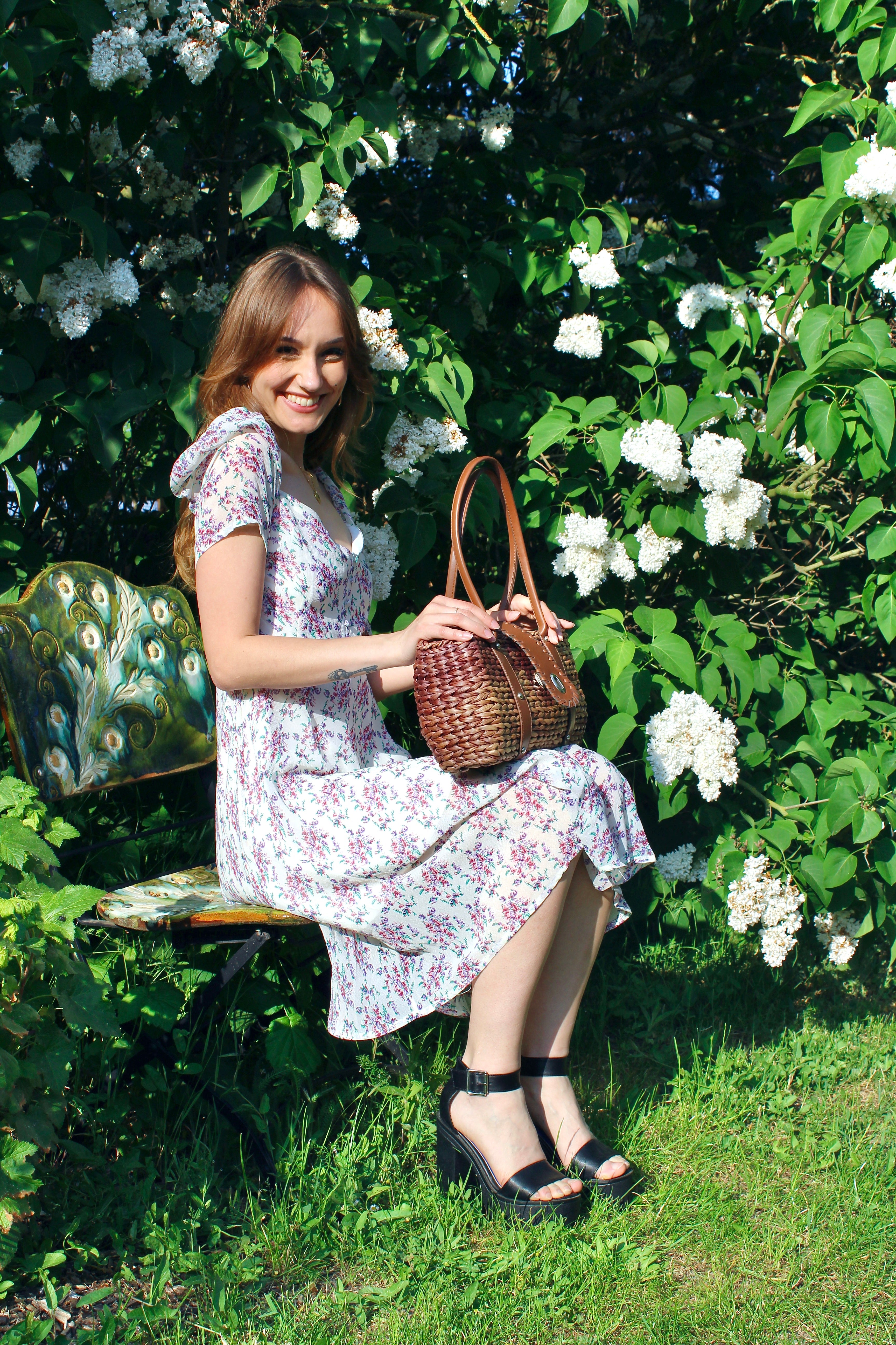 Robe midi en mousseline de mousseline imprimée à fleurs - blanc