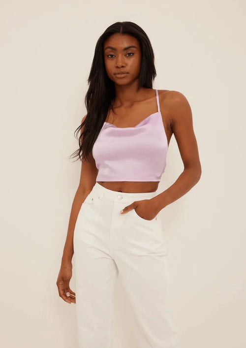 LILA SATIN UNTERHEMD