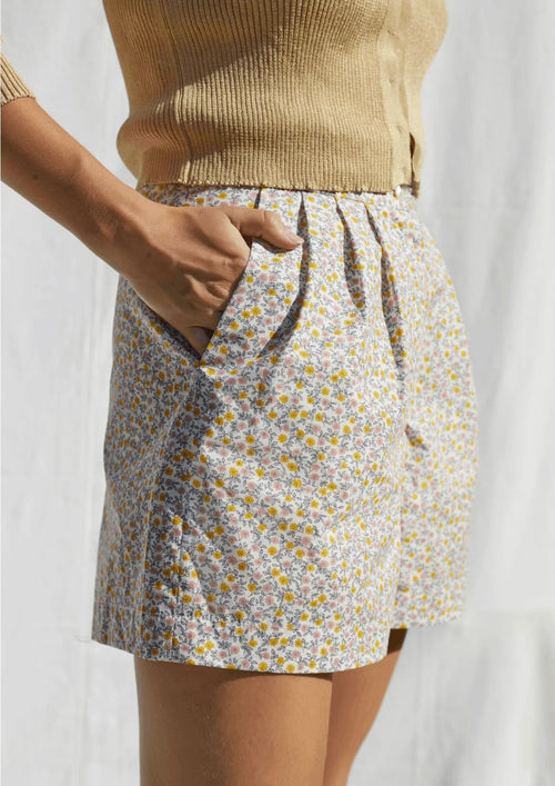 FLORAL JURGEN SHORTS