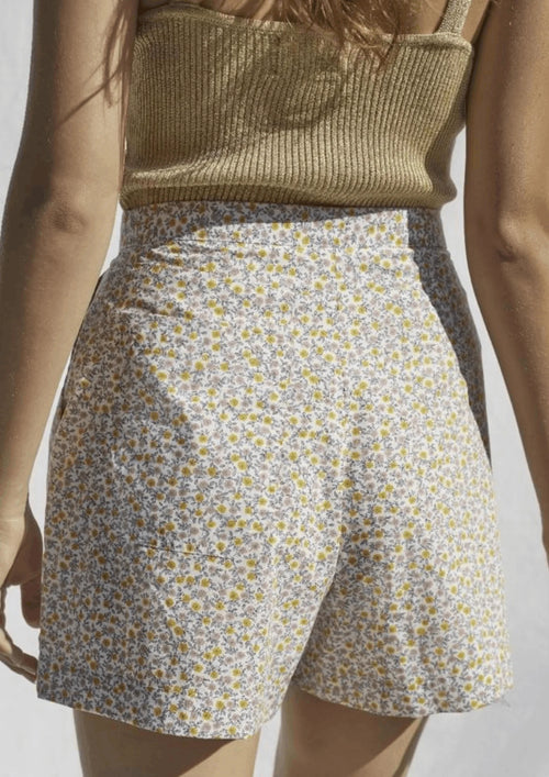 FLORAL JURGEN SHORTS