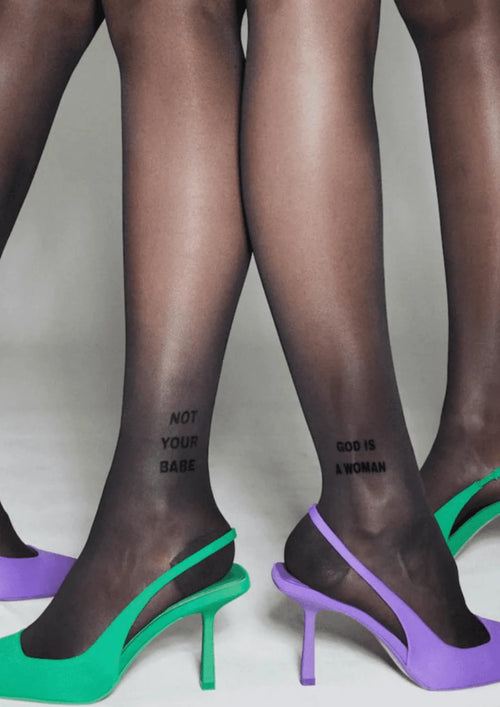 Dieu est une femme collante