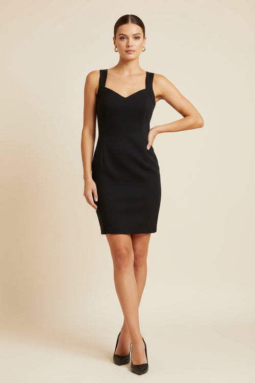 ROBE NOIRE SANS MANCHES