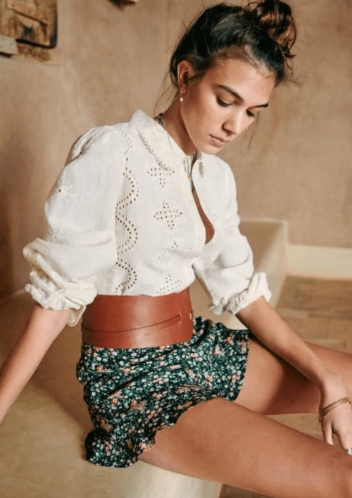 BLACK FLORAL DORIAN SHORTS