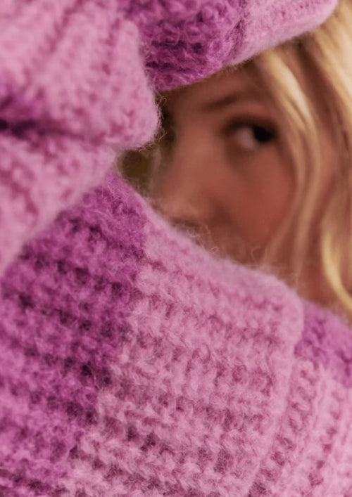 PINK JOSE JUMPER