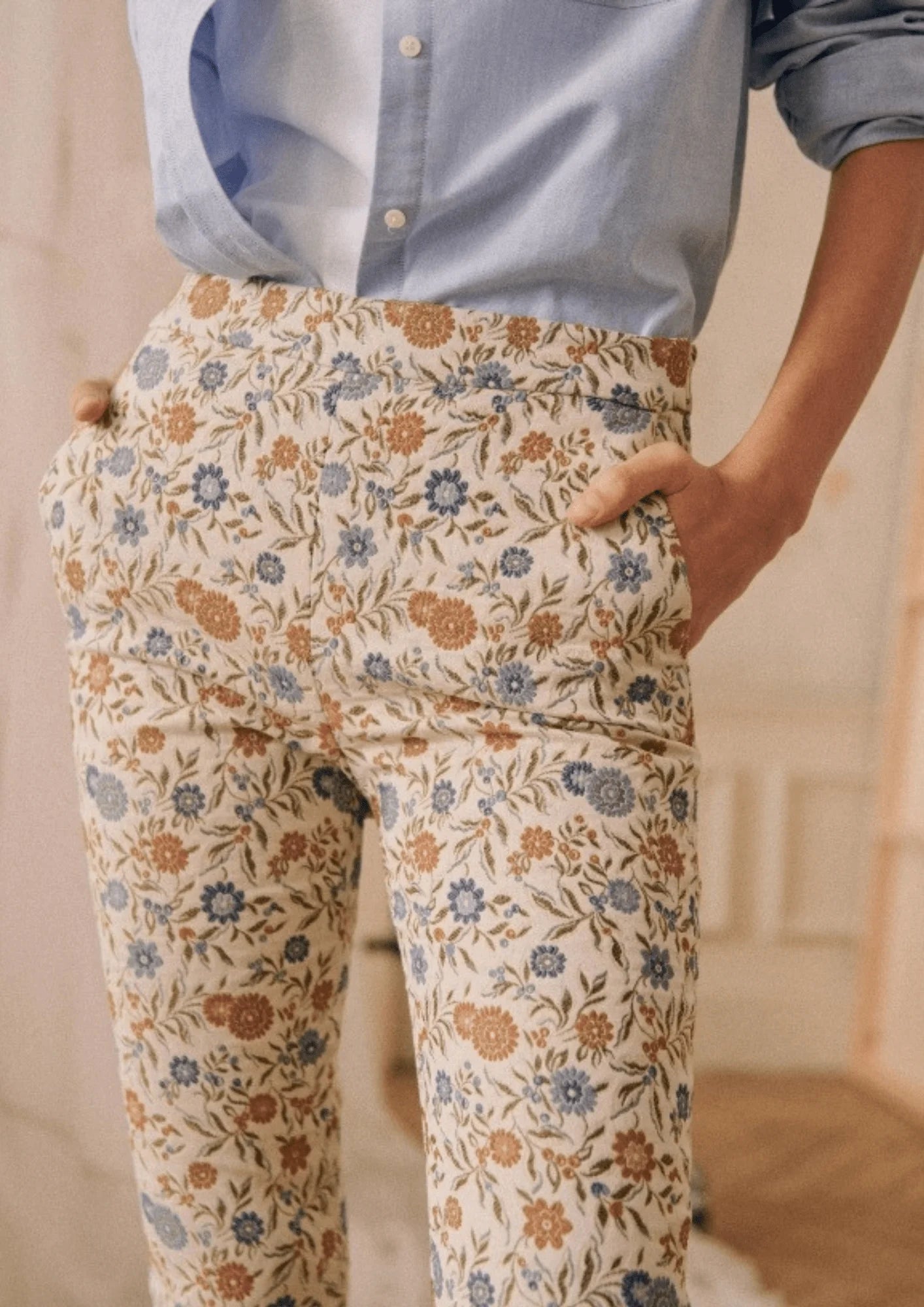 Pantalon de fleurs de saison Clara