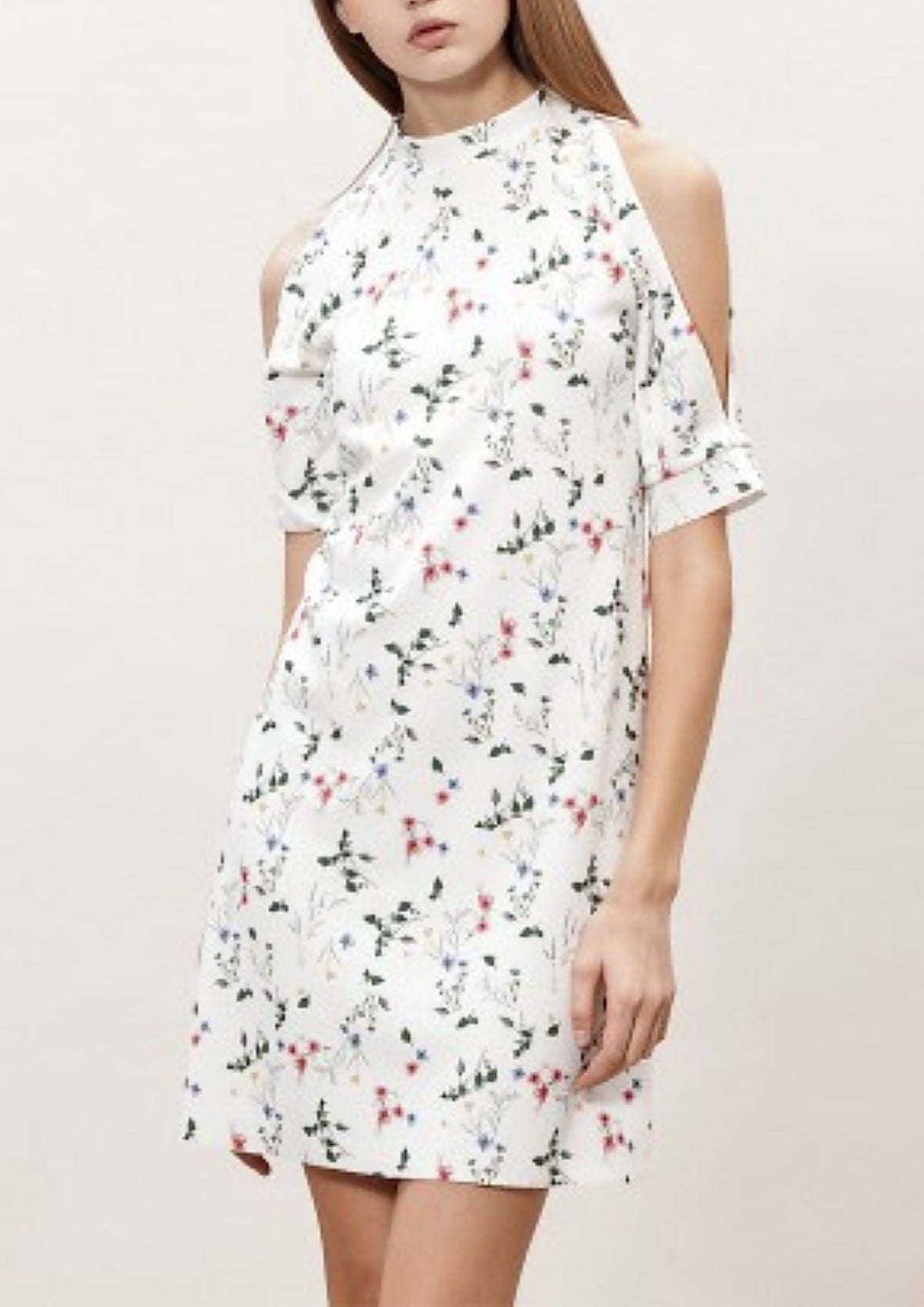 Weißes Blumenkleid