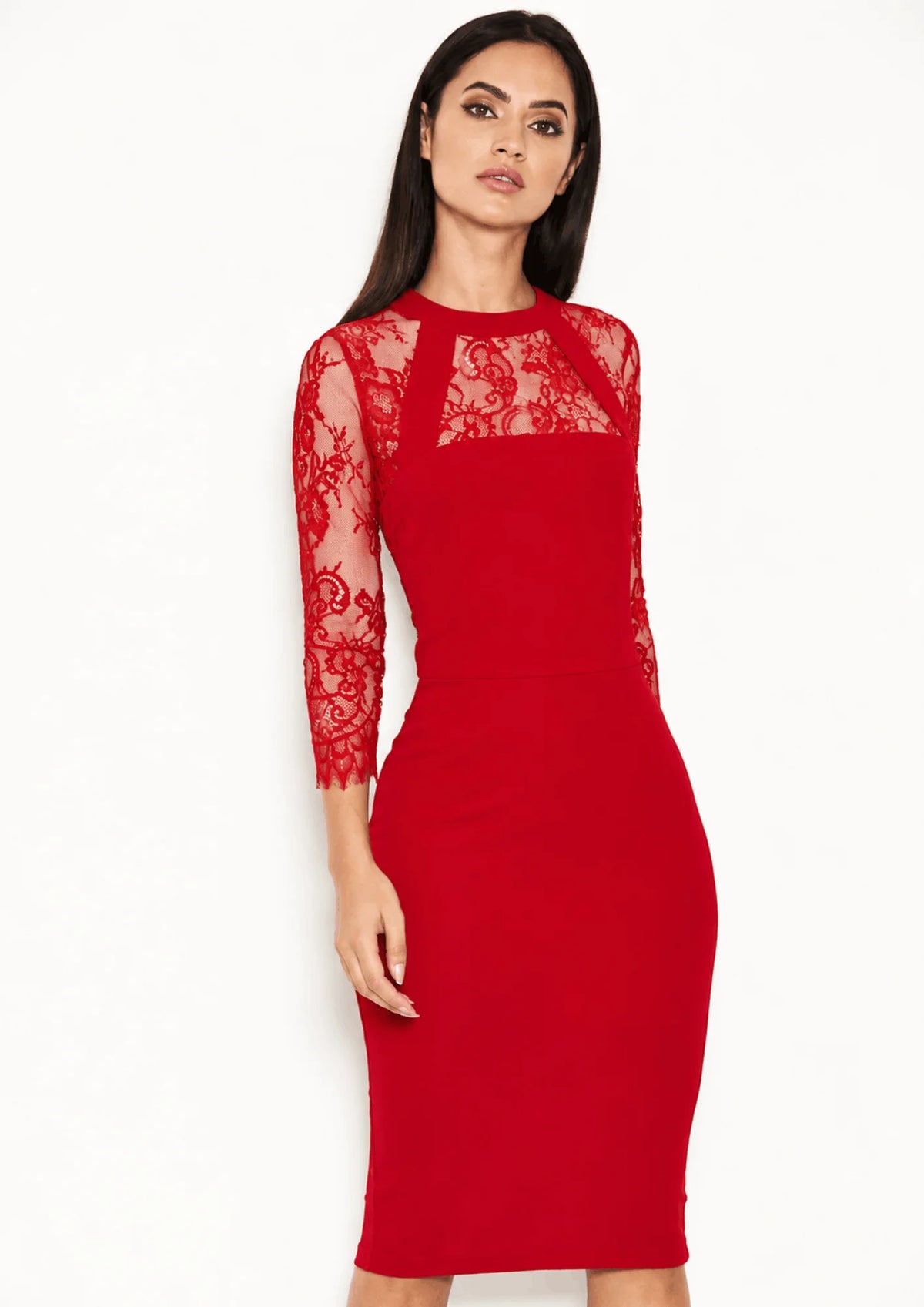 ROBE COURTE EN DENTELLE ROUGE