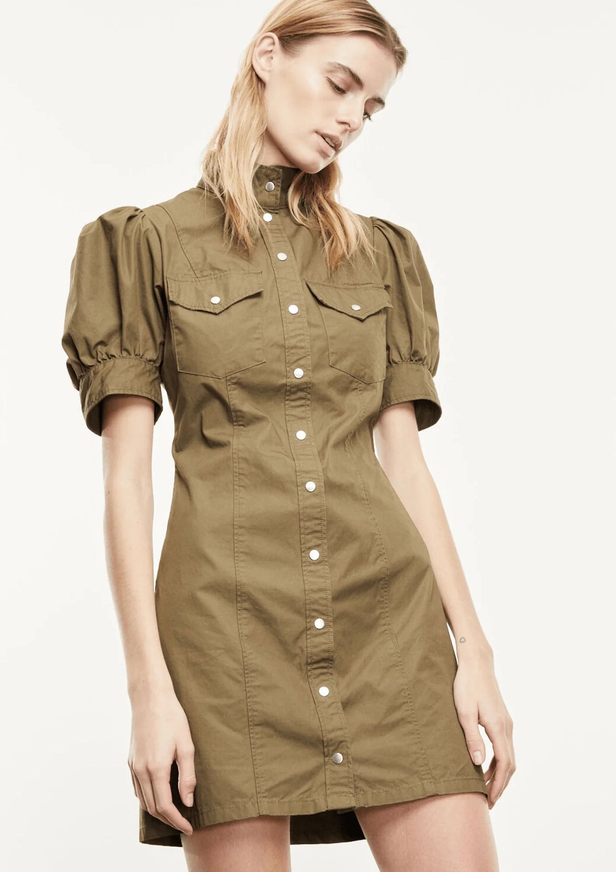 Knopfte Khaki -kurzes Kleid