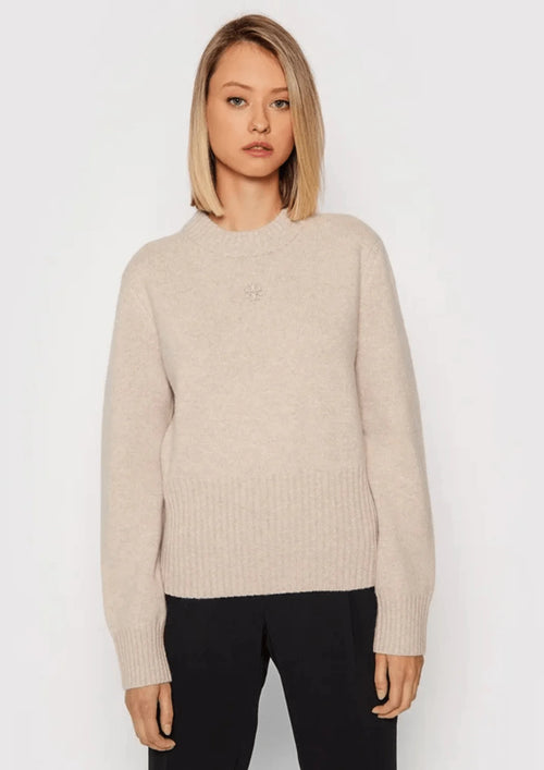 BEIGER PULLOVER MIT RIPPENMUSTER