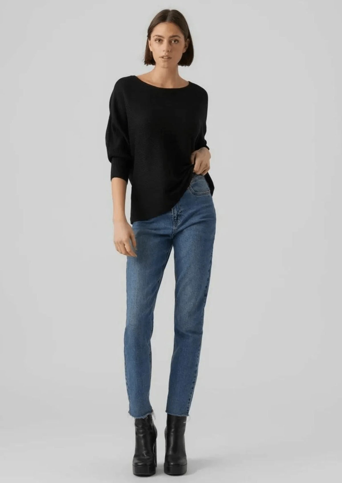 BLACK STRIPED JUMPER