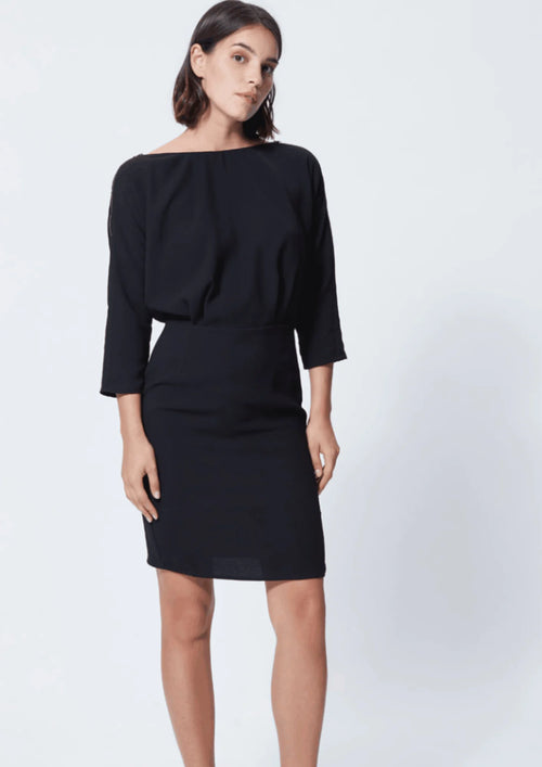 Gerade geschnittenes Kleid - schwarz
