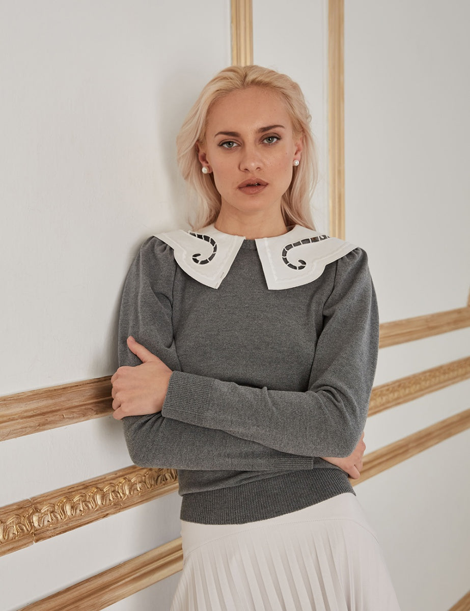 GREY JUMPER WITH COLLAR