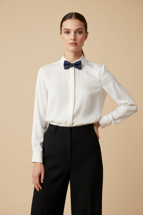 BLUE POLKA-DOT BOW TIE