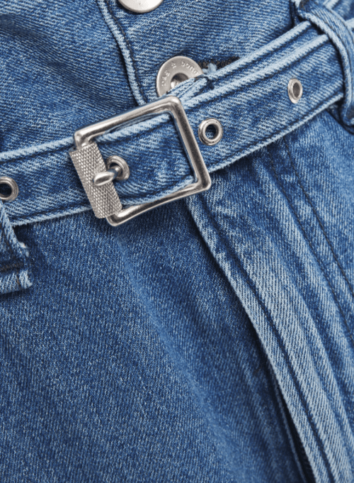 Denim -Rock mit Gürtel