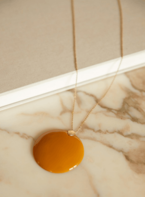 OCHER GOLD-PLATED NECKLACE