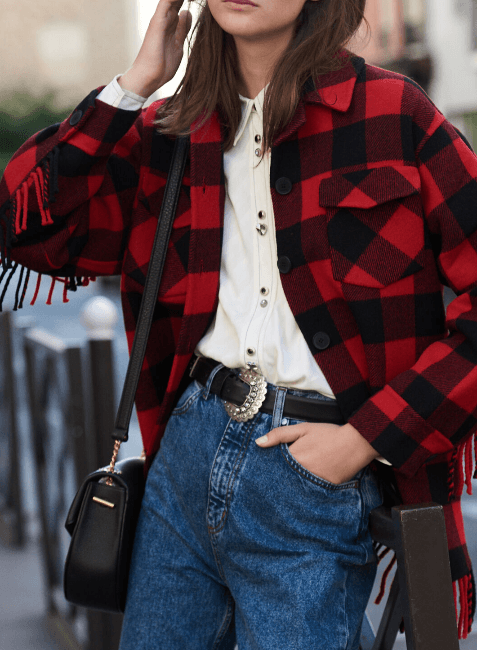 Veste surdimensionnée noire et rouge